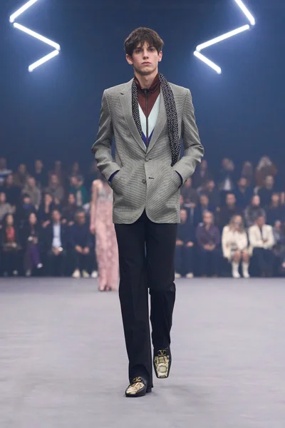 Look 39